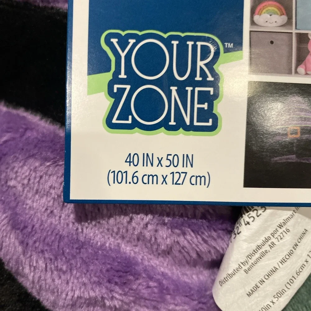 Your Zone Kids Purple Witch Glow in the Dark Hooded Throw, 40
